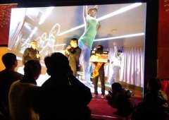 江西撫州臨川二中P5演出LED顯示屏