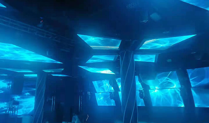 黑龍江雞西SEVEN7酒吧120㎡異形屏和50㎡LED透明屏